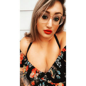 Meet your Posher, Kalinda